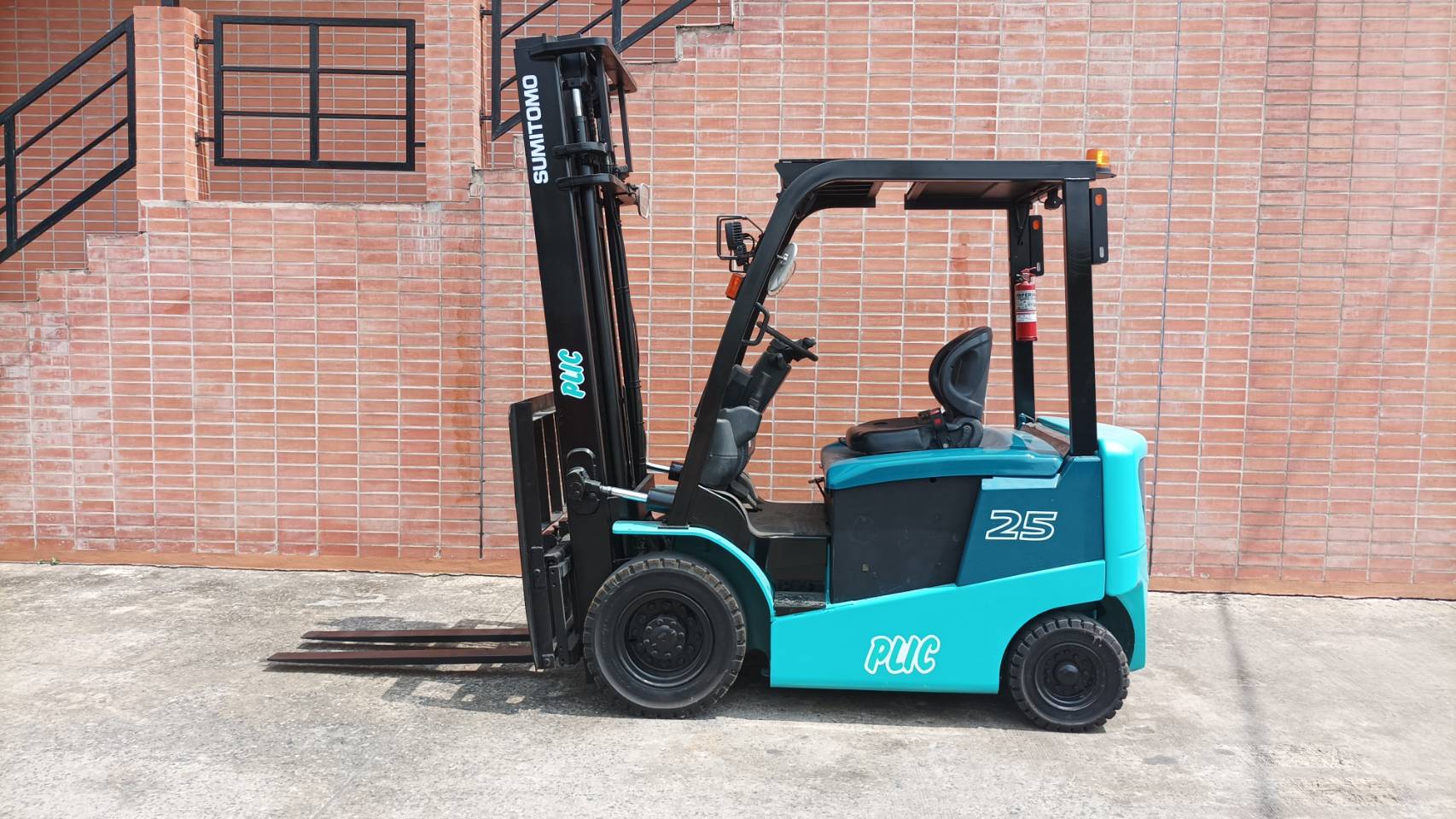 SUMITOMO FORKLIFT COUNTER 8FB25PXIII-V400, ELECTRIC, 2.5