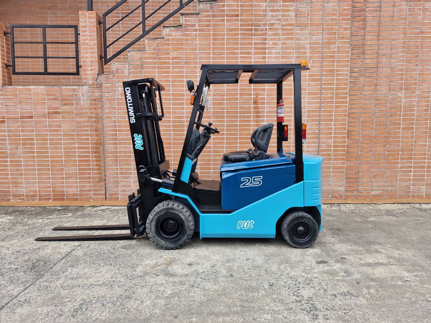 SHINKO FORKLIFT COUNTER 8FB25PX-V300, ELECTRIC, 2.5