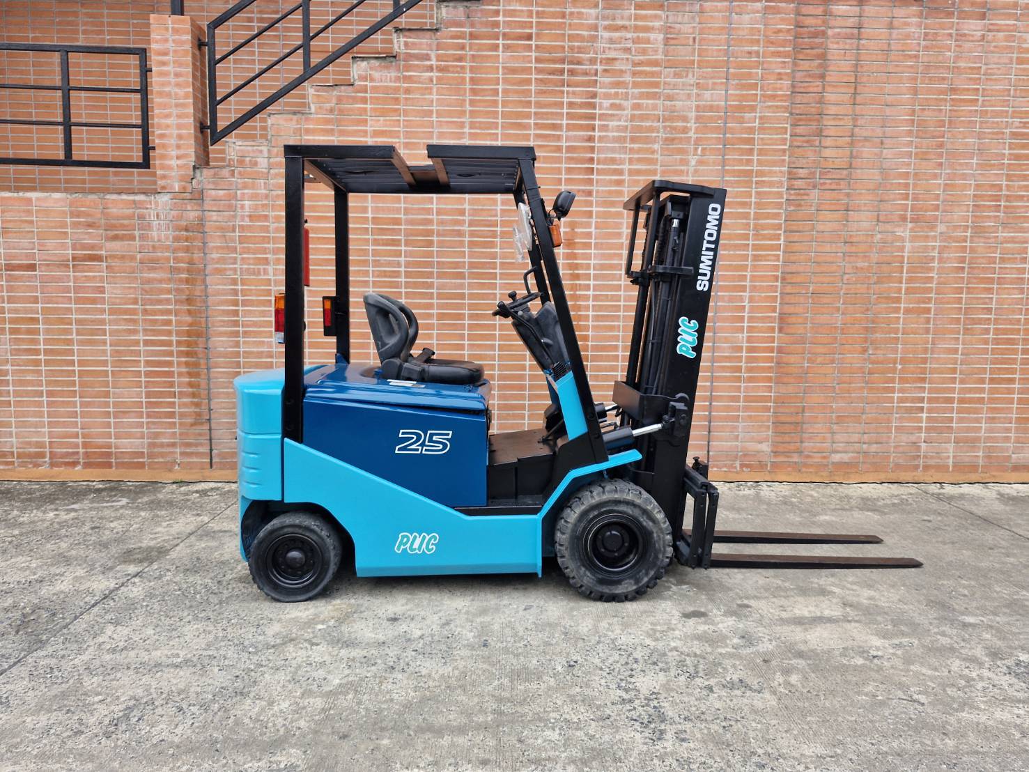 SHINKO FORKLIFT COUNTER 8FB25PX-V300, ELECTRIC, 2.5