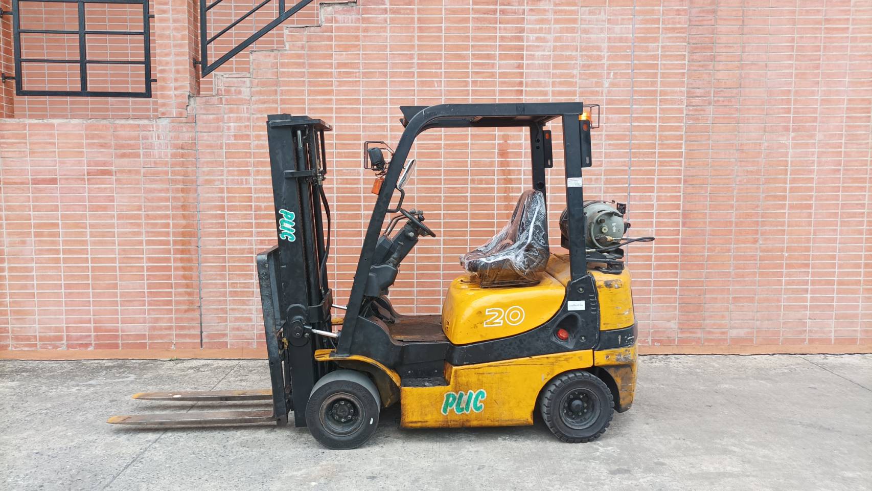 YALE FORKLIFT COUNTER GTP20AK-V300, LPG, 2.0
