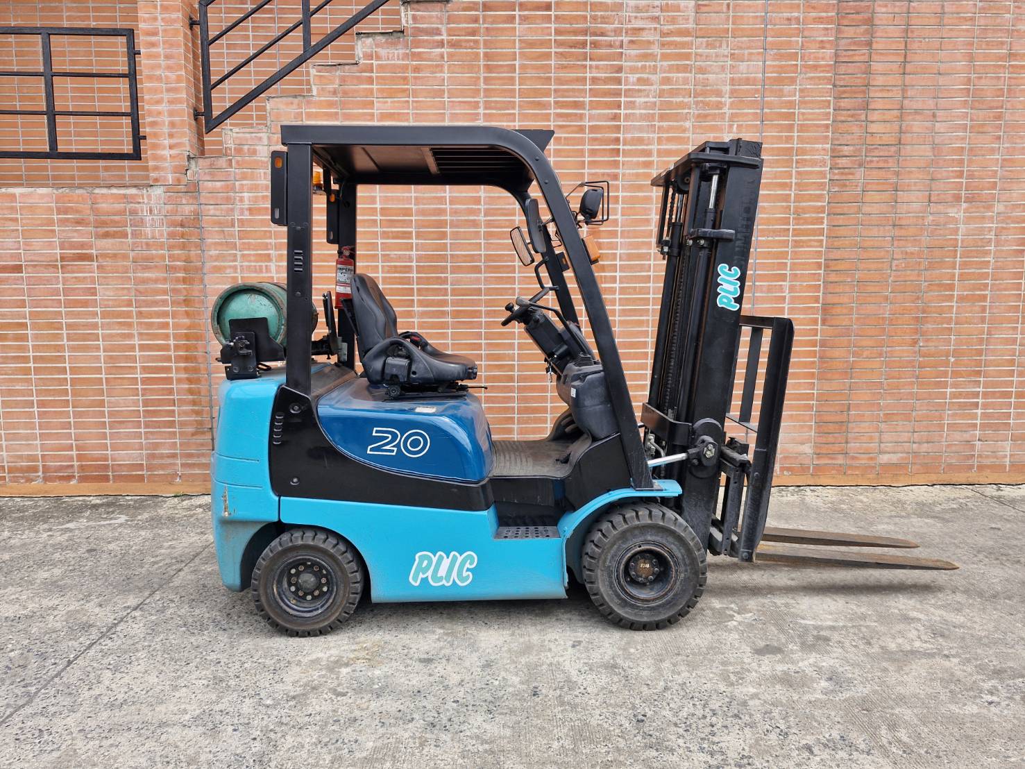 SUMITOMO FORKLIFT COUNTER 03FL20PAXIII-ALE-V300, LPG, 2.0