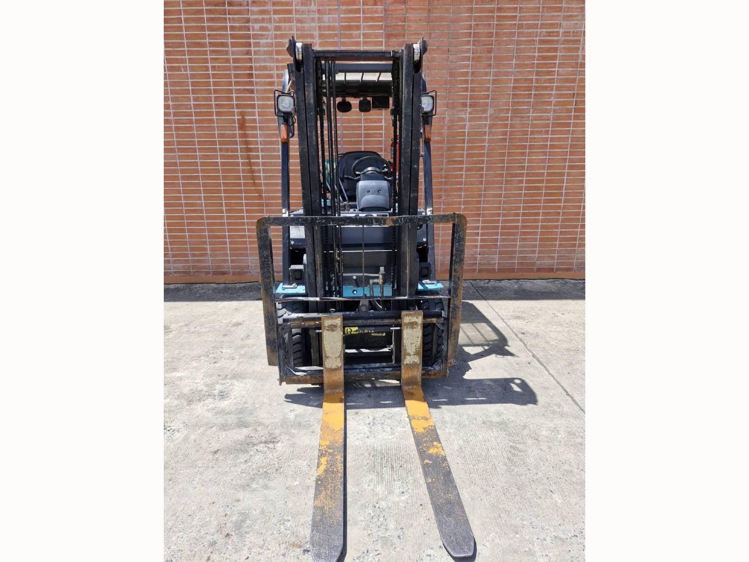 SUMITOMO FORKLIFT COUNTER 03FL20PAXIII-ALE-V300, LPG, 2.0