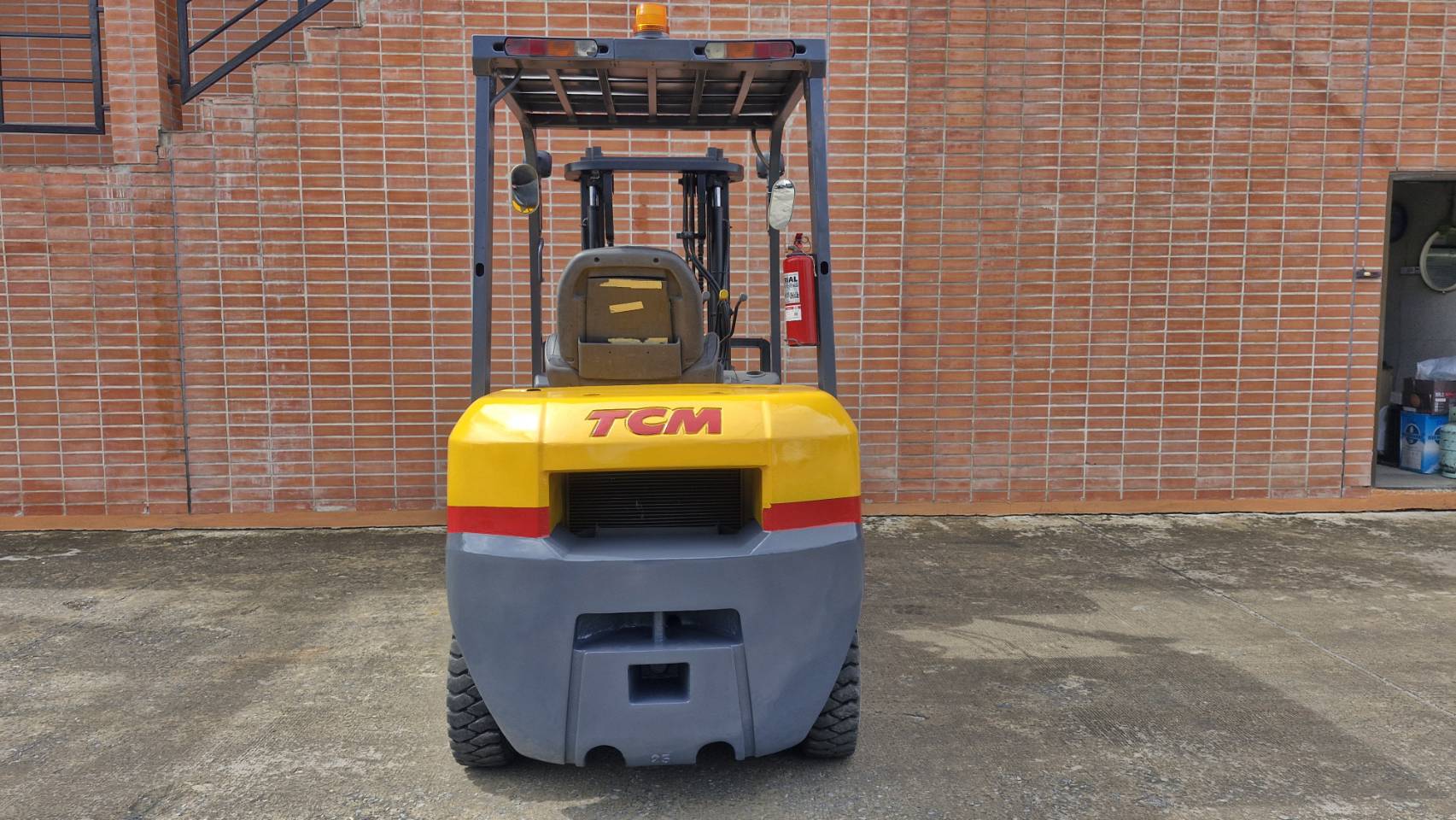 TCM FORKLIFT COUNTER FD25T3K, DIESEL, 2.5