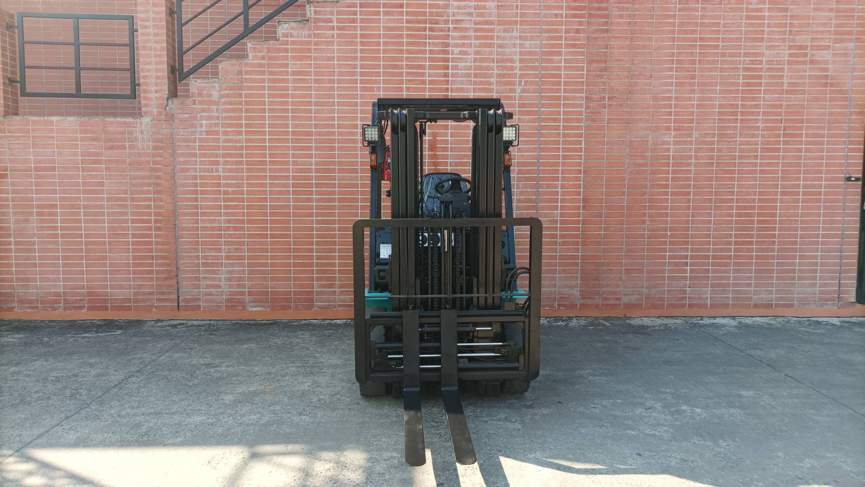 SUMITOMO FORKLIFT COUNTER 8FB20PXIII-TF400, ELECTRIC, 2.0