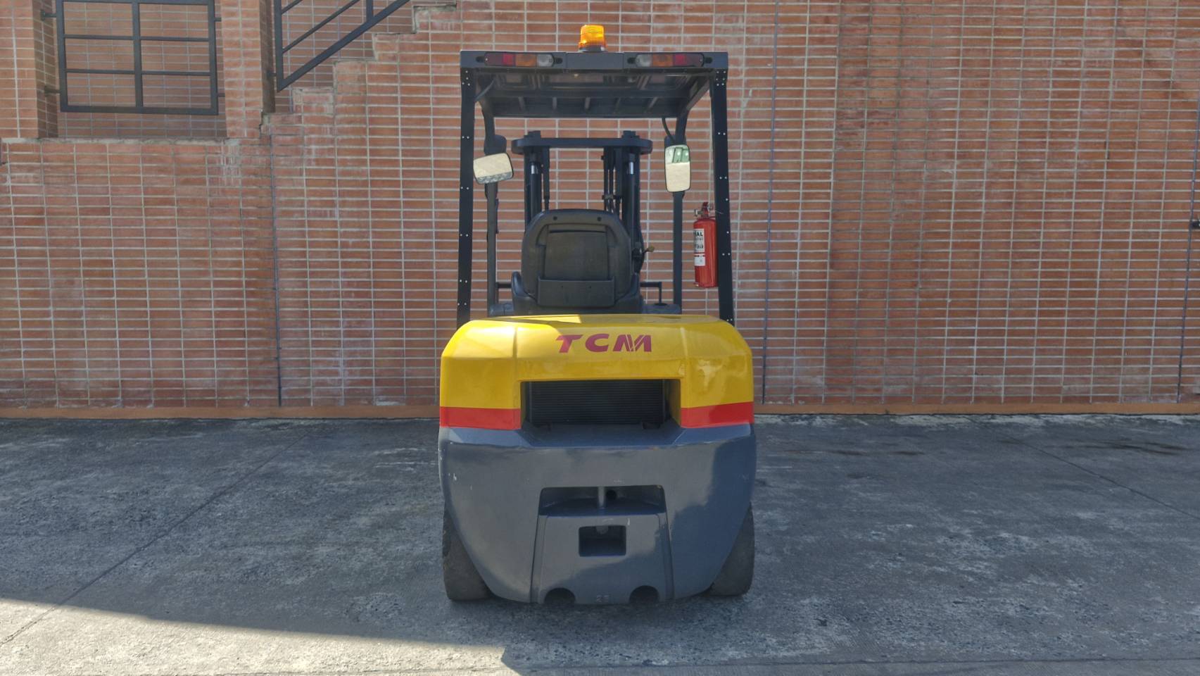 TCM FORKLIFT COUNTER FD25T3Z-VM300, DIESEL, 2.5