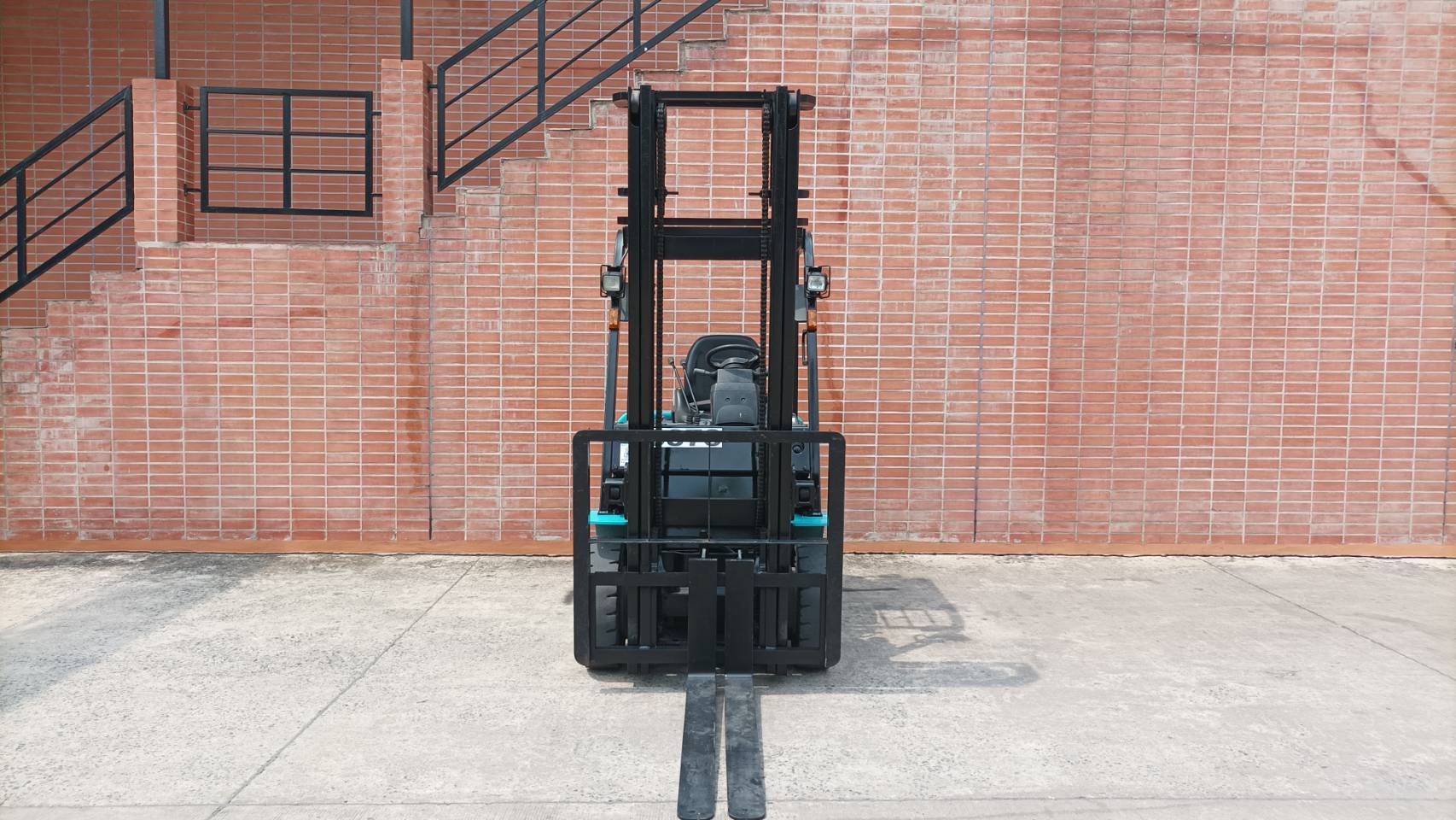SUMITOMO FORKLIFT COUNTER 8FB25PXIII-V400, ELECTRIC, 2.5